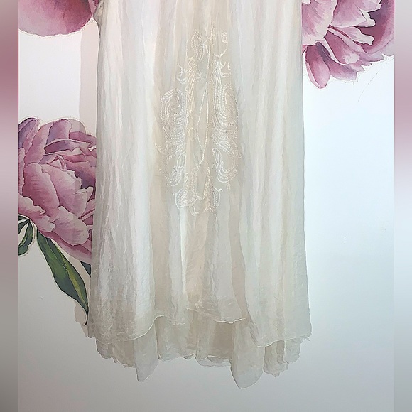 🪽100% SILK white dress🪽H TREND BRAND 🦋 from Italy. - Picture 5 of 8